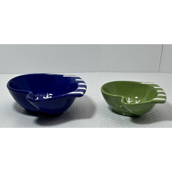 2 Vintage BW Boston Warehouse Christmas Mitten Nesting Serving BOWLS - Picture 5 of 13